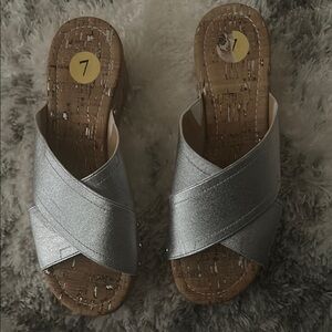 Donald J Pliner Silver Women's wedge Slide Sandals size 7